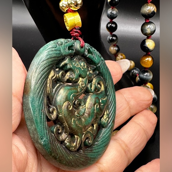 ANTIQUE JADE BAI HU (白虎) + GREY TIGER NATURAL STONE NECKLACE one size - Picture 7 of 13